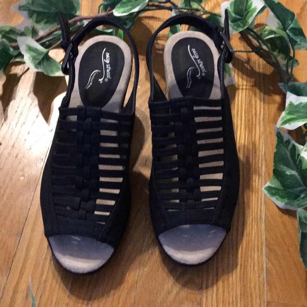 Easy Street / Comfort Wave Black Heels - Picture 3 of 8